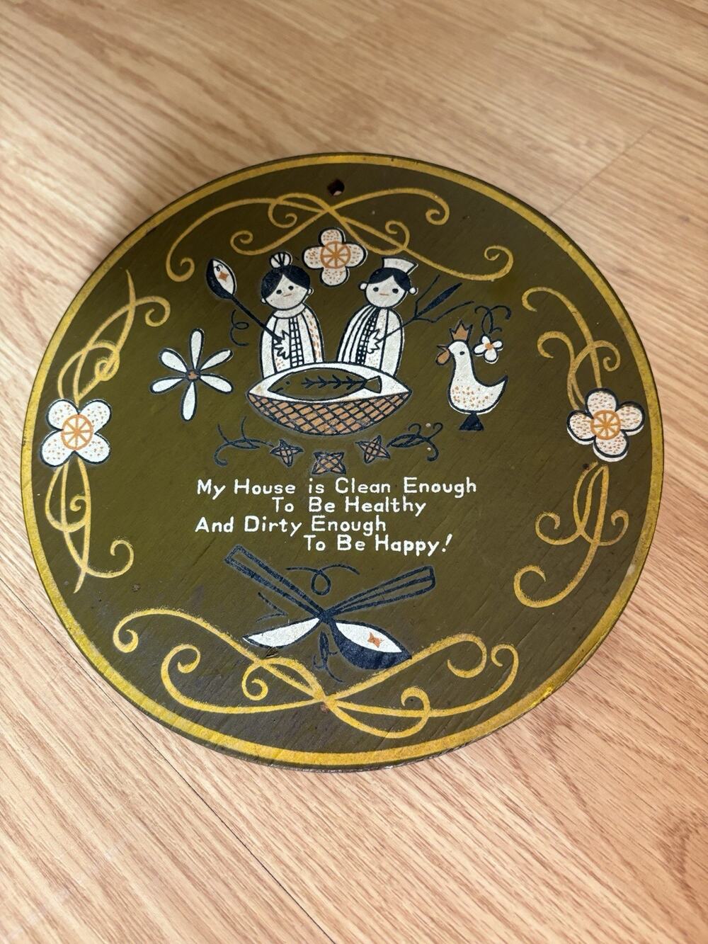 Round Wood Folk Art Kitchen Hanging Plaque Floral Green "My House Is Clean"